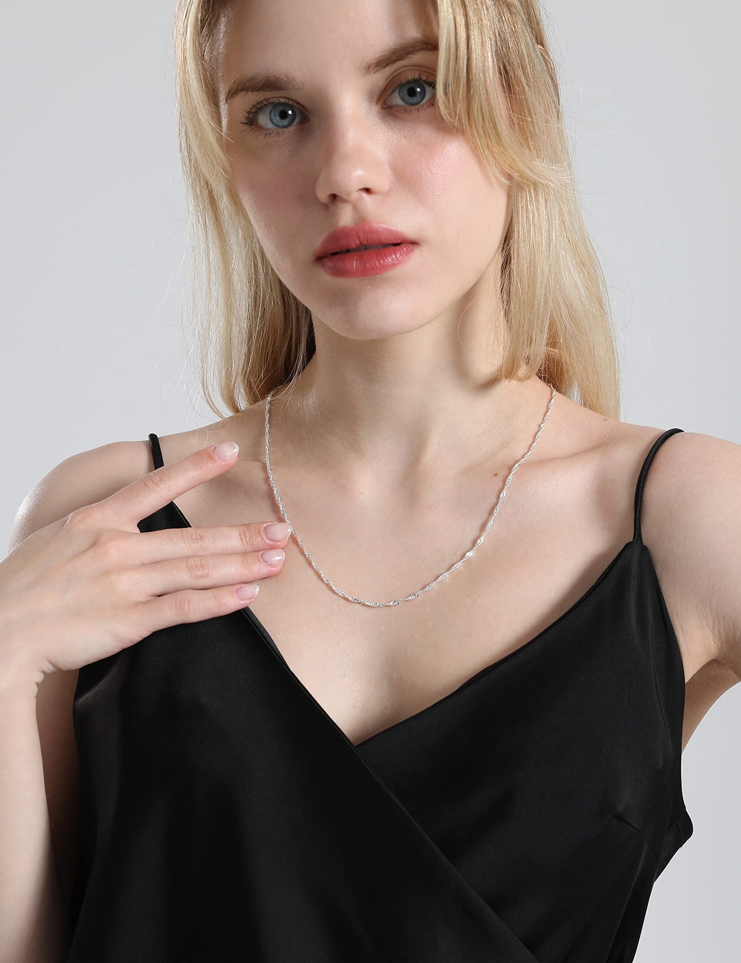 Waitsoul 925 Sterling Silver Singapore Chain Lobster Clasp 2.5mm Necklace for Women Silver Chain 24 Inches Gifts for Her
