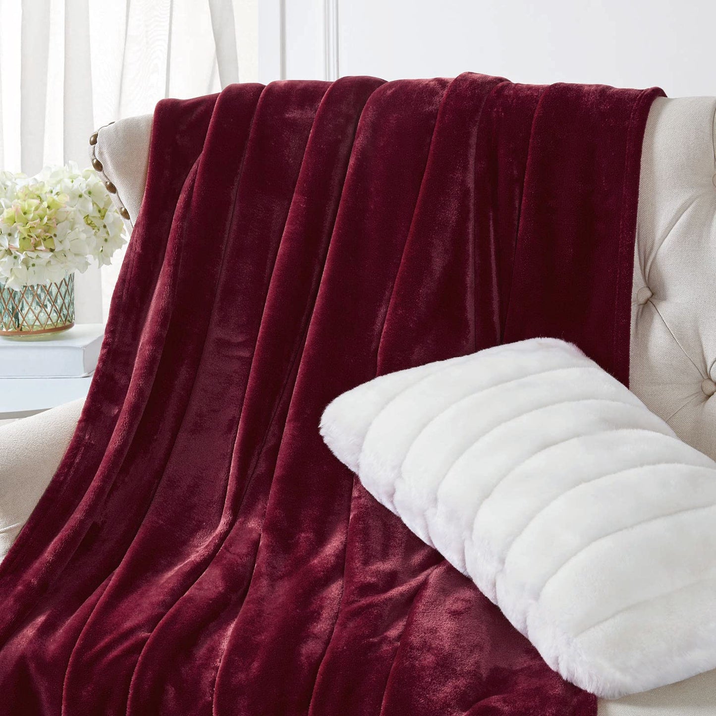 Walensee Burgundy Red Fleece Blanket Plush Throw Fuzzy Lightweight (Throw Size 50x60 Burgundy) Super Soft Microfiber Flannel Blankets for Couch, Bed, Sofa Ultra Warm and Cozy for All Seasons