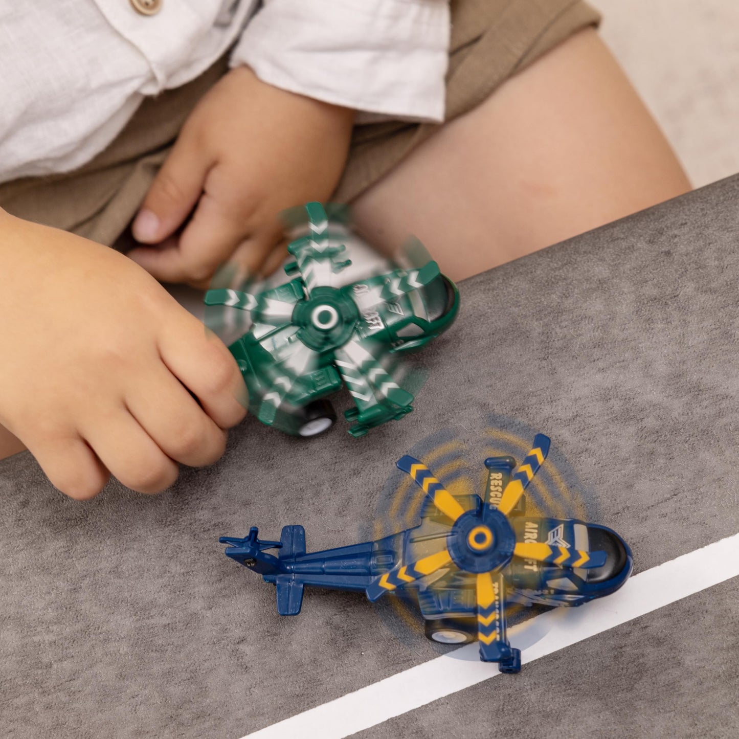 JOYIN 16 Pcs Pull Back Airplane Toys, Boys Plane Playset, Aircraft Incl Helicopter, Fighter, Bomber, Biplane Model, Gifts for Toddler Kids 3+ Years Old, Kids Presents, Treasure Box Toys for Classroom