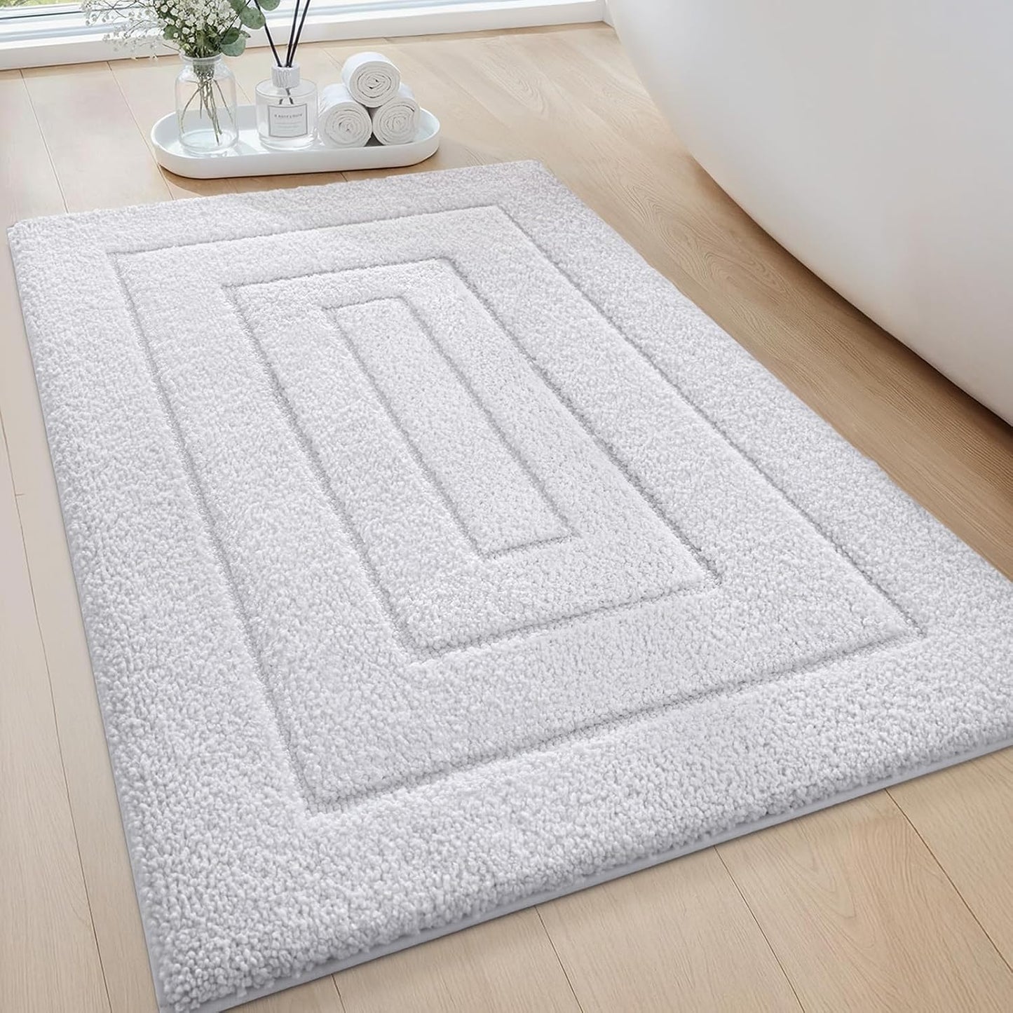 Color&Geometry Ultra Soft Bathroom Rugs Non Slip Washable,Absorbent Bath Mat Quick Dry,Premium Microfiber Plush Bathroom Rug for Bathtub and Shower Floor,White,24"x36"