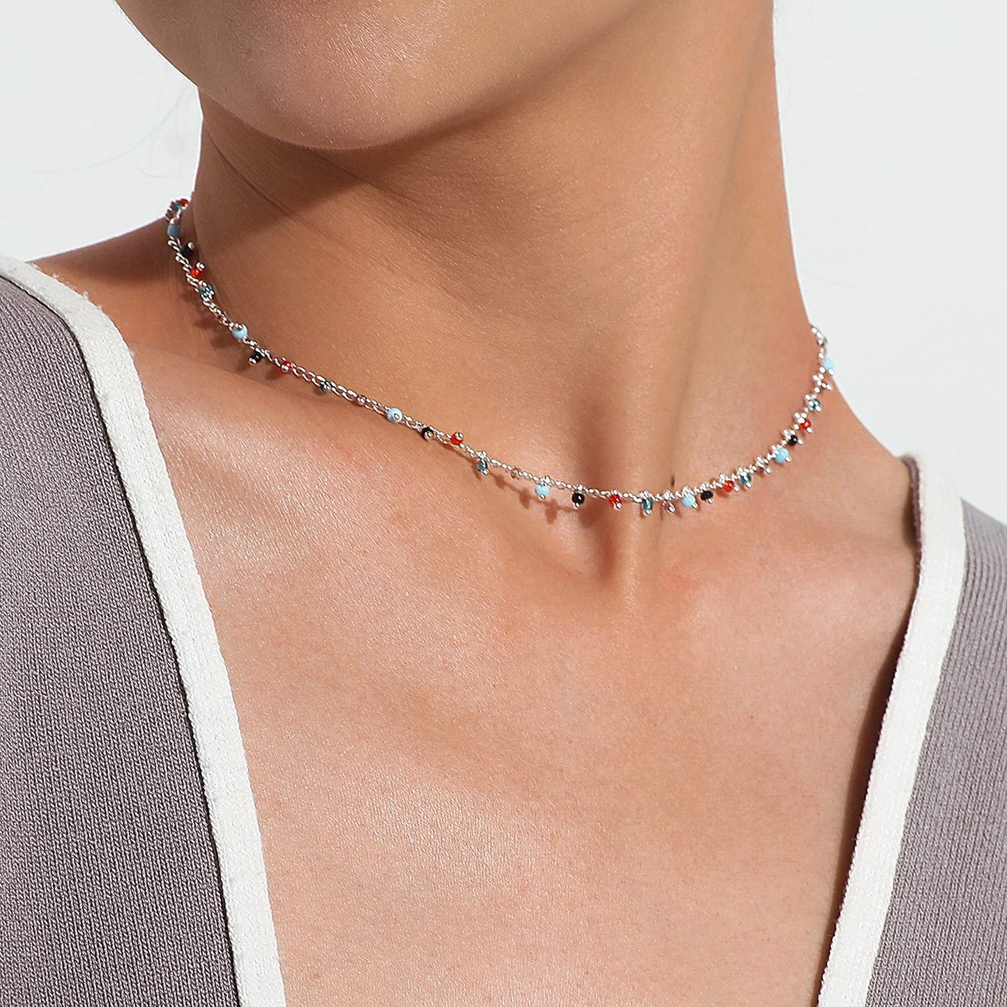 FUTIMELY Bohemia Green Beaded Beads Choker Necklace for Women,Simple Fresh Green Beaded Square Round Bead Choker Necklace (Silve