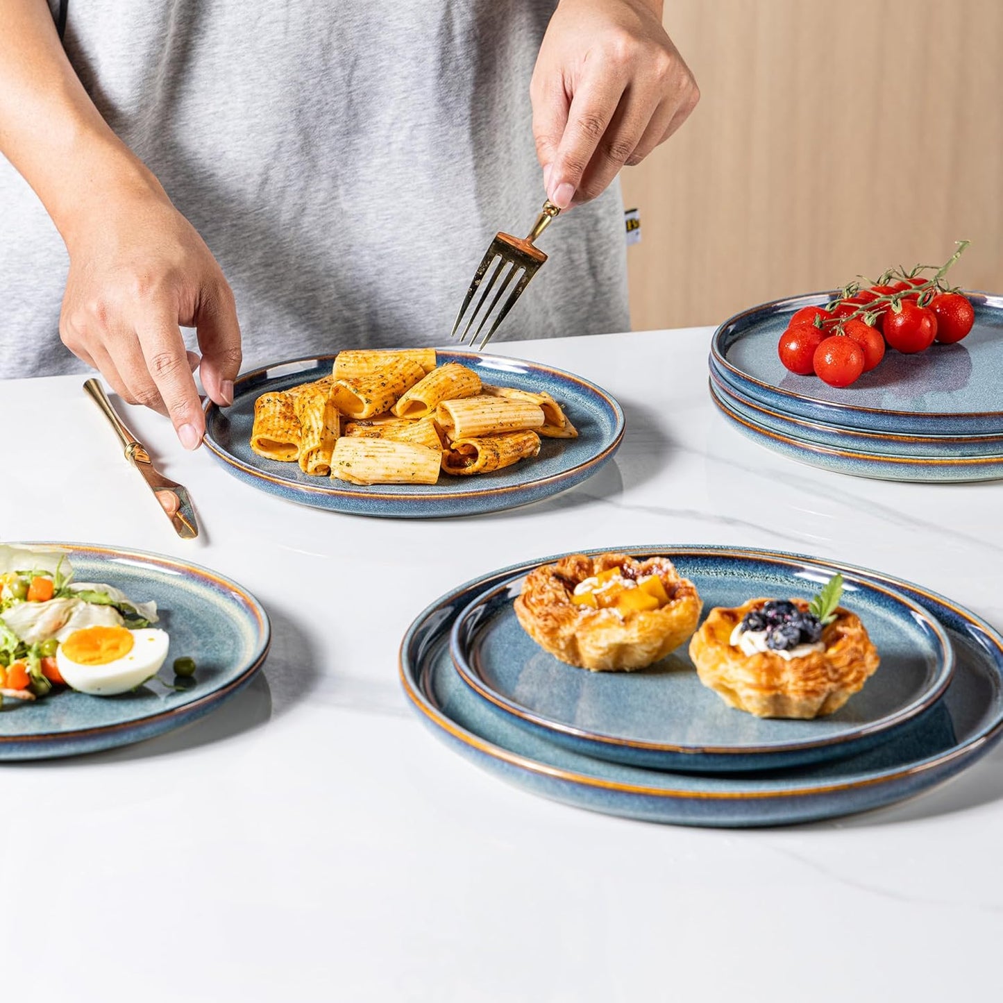 AmorArc Ceramic Dinnerware Sets for 4,Round Reactive Glaze Stoneware Plates and Bowls Set,Highly Chip and Crack Resistant Dishware | Dishwasher & Microwave Safe Dishes Set,Service for 8 (24pc)