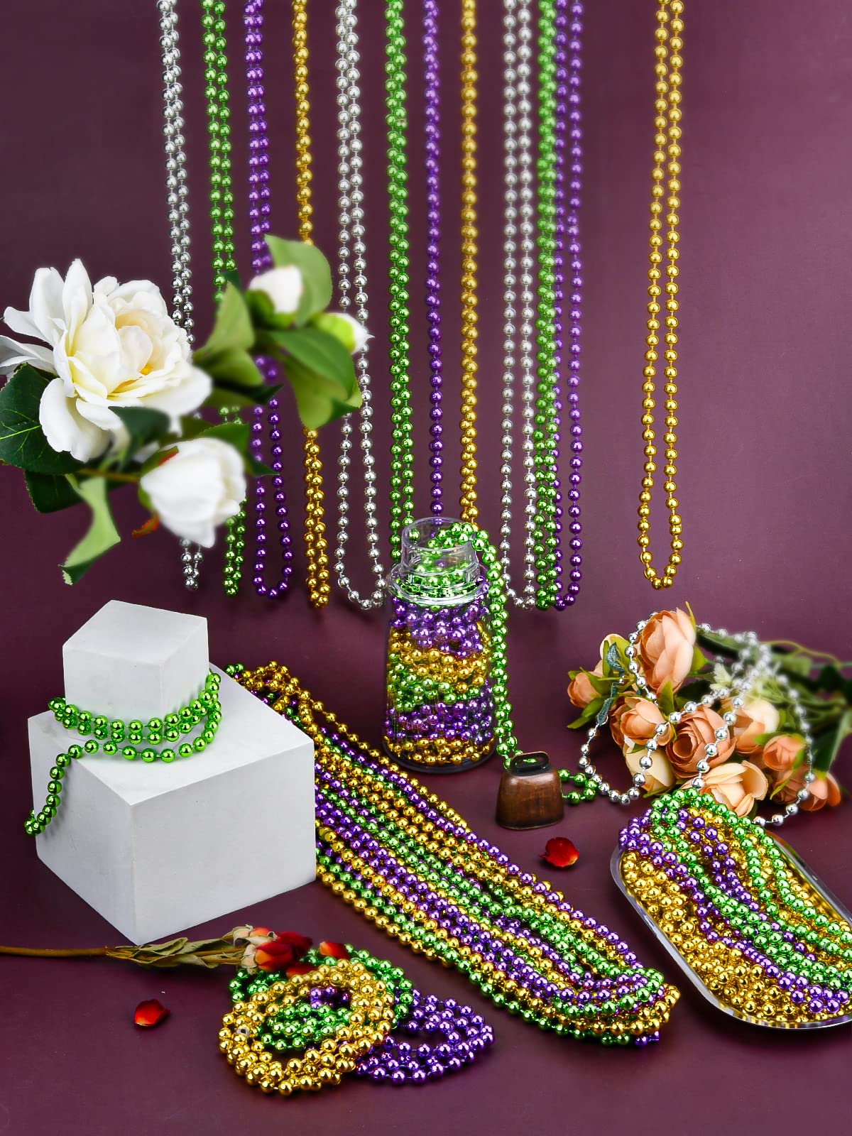 32 PCS 7mm Mardi Gras Bead Gold Faux Pearl Beads Necklaces Bulk Party Favor Plastic Play Pearl for 32 Carnival Necklaces Christm