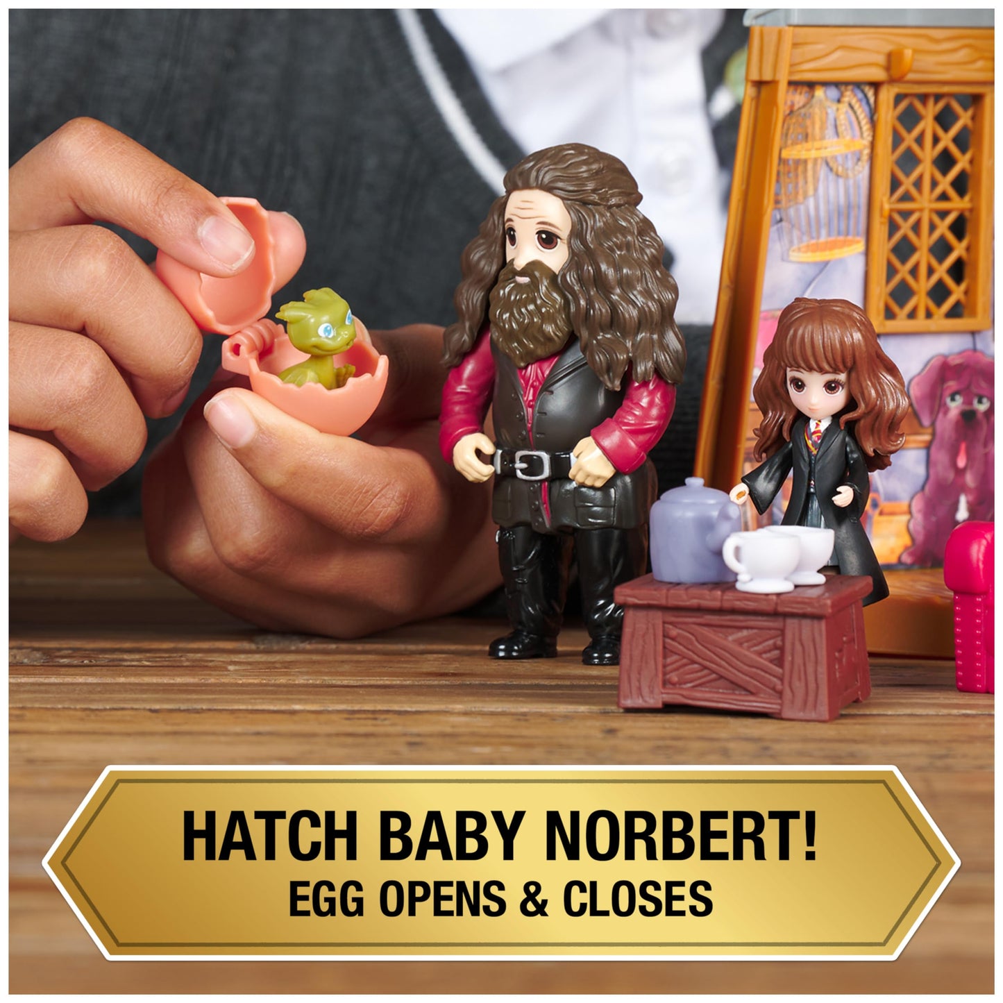 Wizarding World Harry Potter, Magical Minis Hagrid’s Hut Playset with 2 Figures and 9 Doll Accessories, Kids Toys for Ages 6 and up