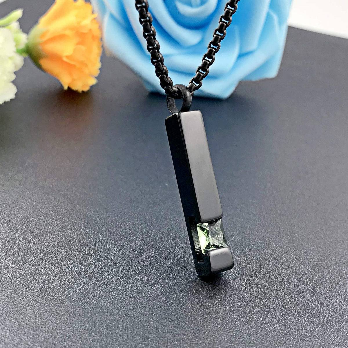 YOUFENG Urn Necklaces for Ashes Birthstone Cube Urns for Human Ashes Memorial Cremation Urn Locket Keepsake Ashes Jewelry (Augus