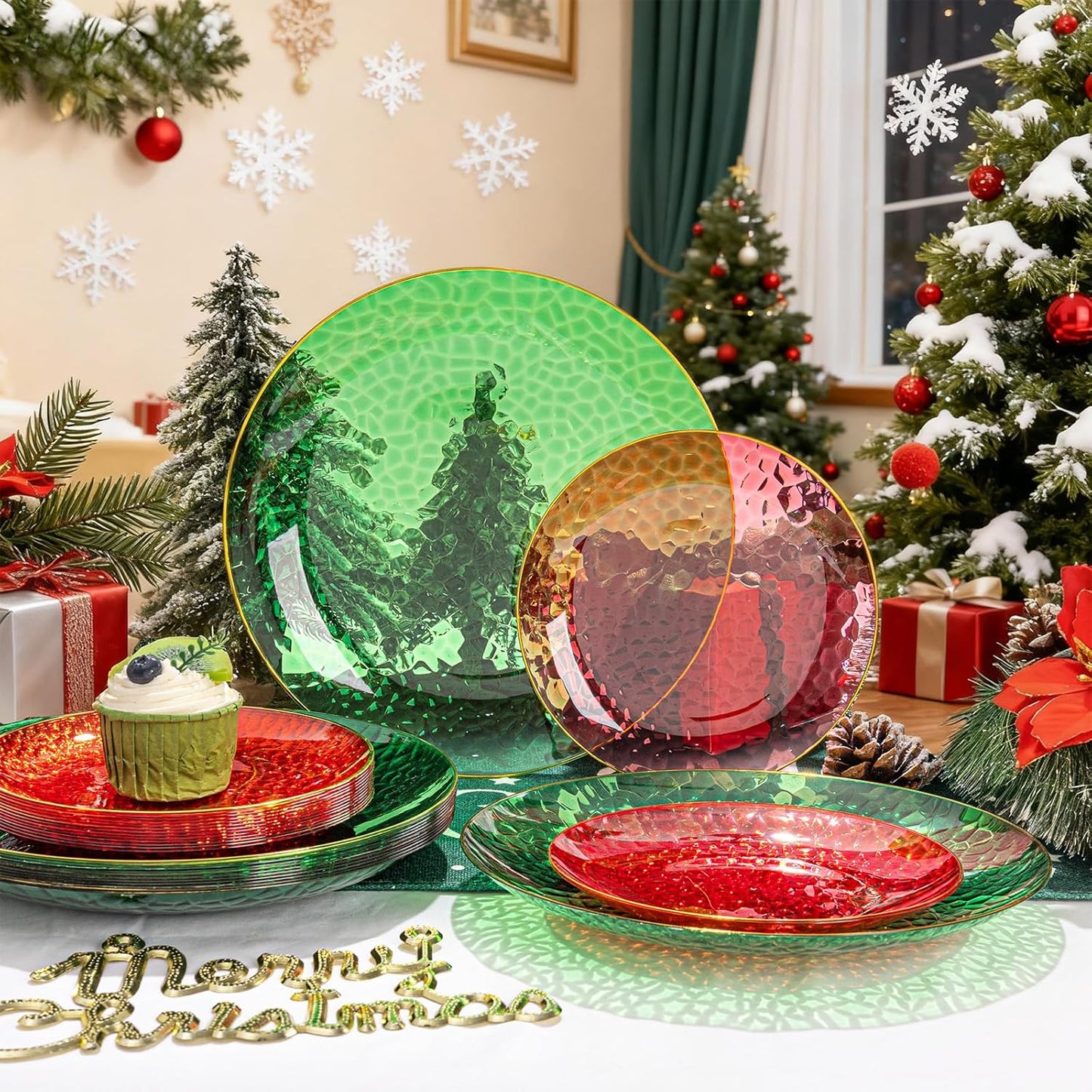 Rubtlamp 60 Pcs Christmas Plasitc Plates, Clear Green Red Plastic Plates With Gold Rim, Red Green Hammered-design, Include 30 Red Dessert Platos, 30 Green Dinner Platos, Perfect For Christmas