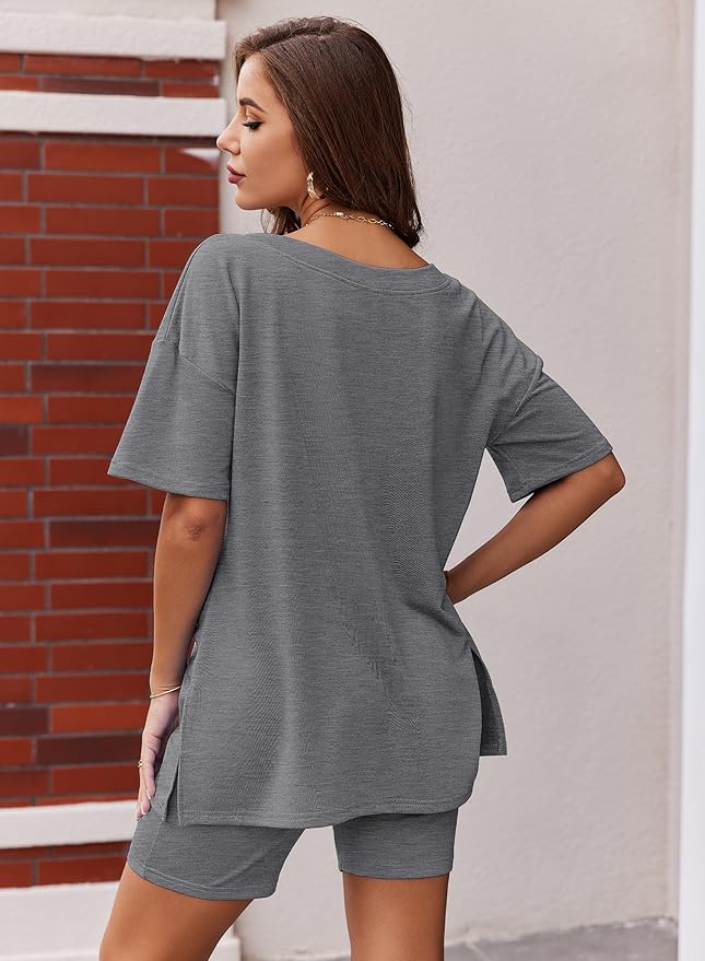 Ekouaer Womens Pajamas 2 Piece Lounge Sets Oversized V Neck T-Shirts Tops Biker Shorts Set Workout Reversible Tracksuit S-XXL