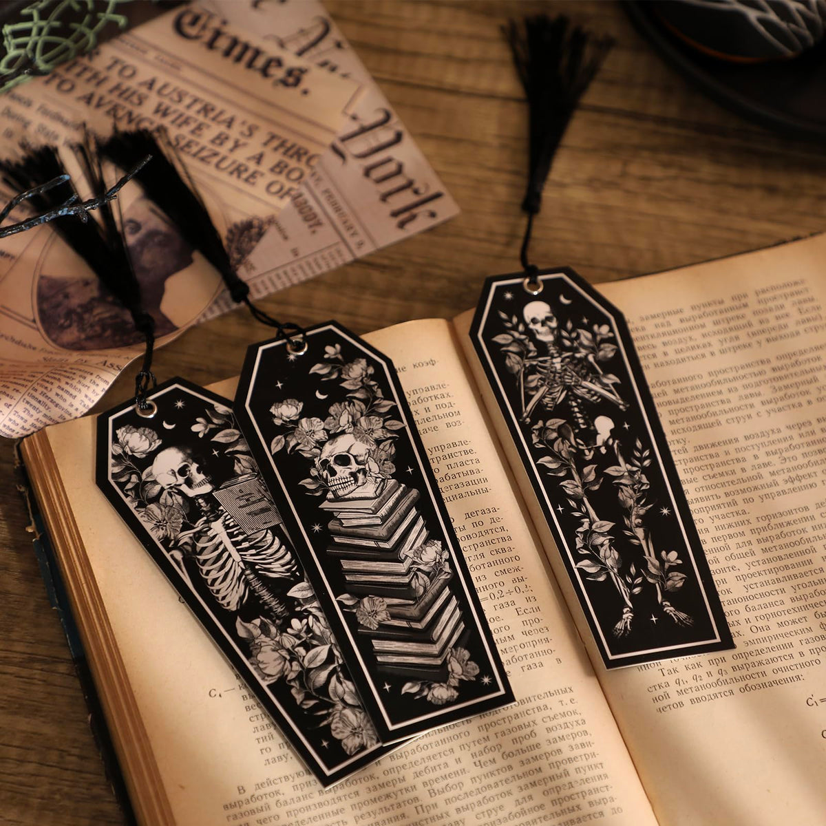 Kitticcino 30 Pieces Halloween Bookmarks Double Sided Printing Skeleton Coffin Bookmarks Page Markers with Black Tassels Reading Accessories Gifts for Women, Men, Teachers, Students, Book Lovers