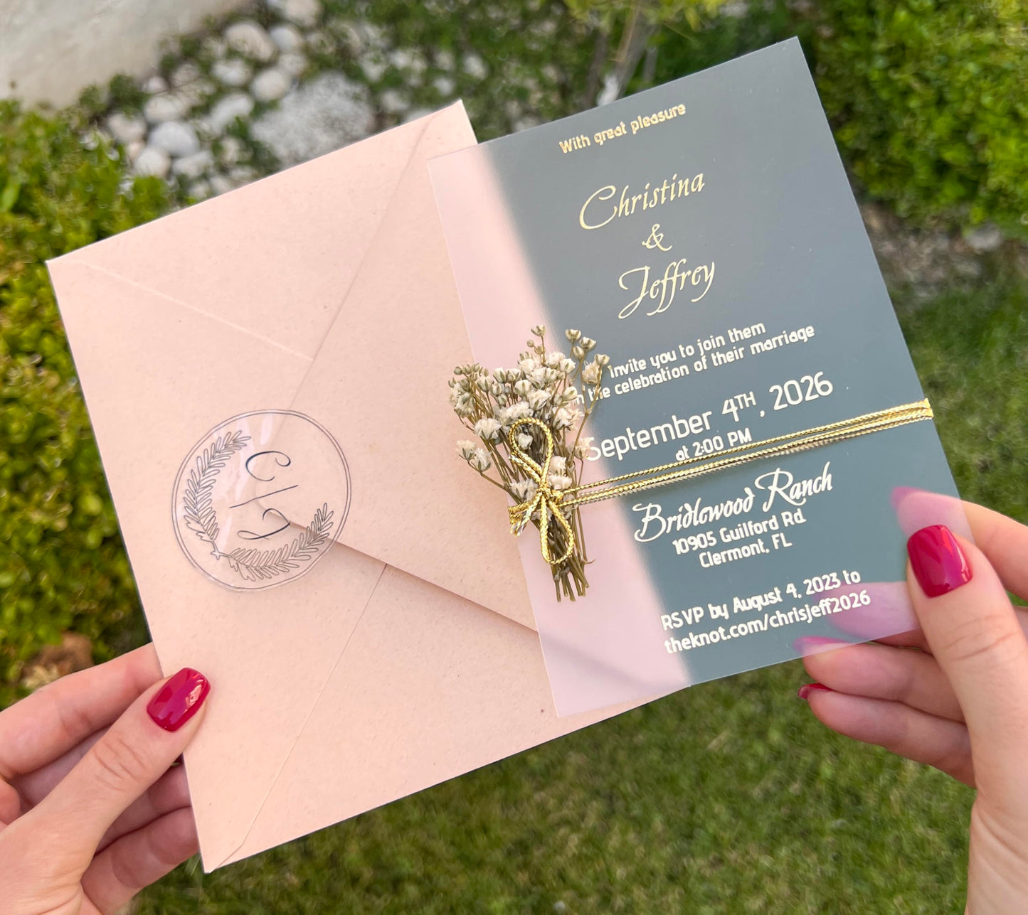 Set of Acrylic Wedding Invitations with Vellum Jacket - Gold Foil Wedding Invitation - Flower Twined Clear Invitations with Envelopes & Stickers