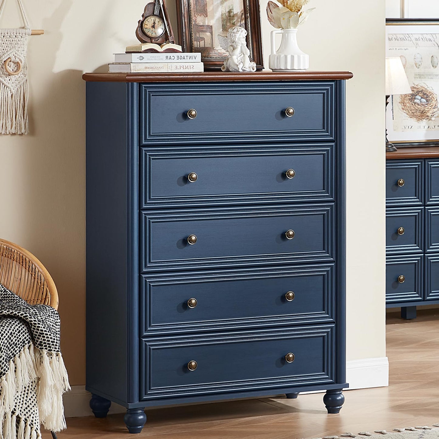 RWYHG Farmhouse Dressers and Nightstand Set of 3,Wood 31.5" Wide 5 Drawer Dresser 18'' Narrow Side Table with Charging Station,Roman Column Bedroom Furniture Dressers Sets for Home Living Room Hallway