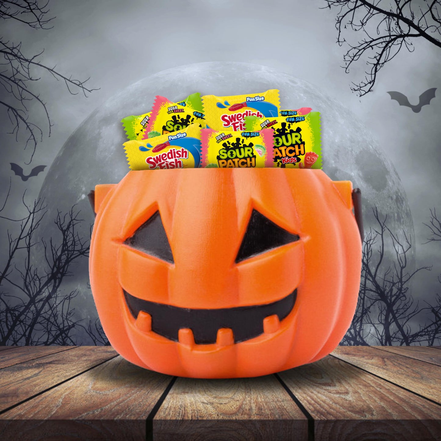 SOUR PATCH KIDS and SWEDISH FISH Mini Soft & Chewy Halloween Candy Variety Pack, Bulk Candy, 80 Trick or Treat Bags