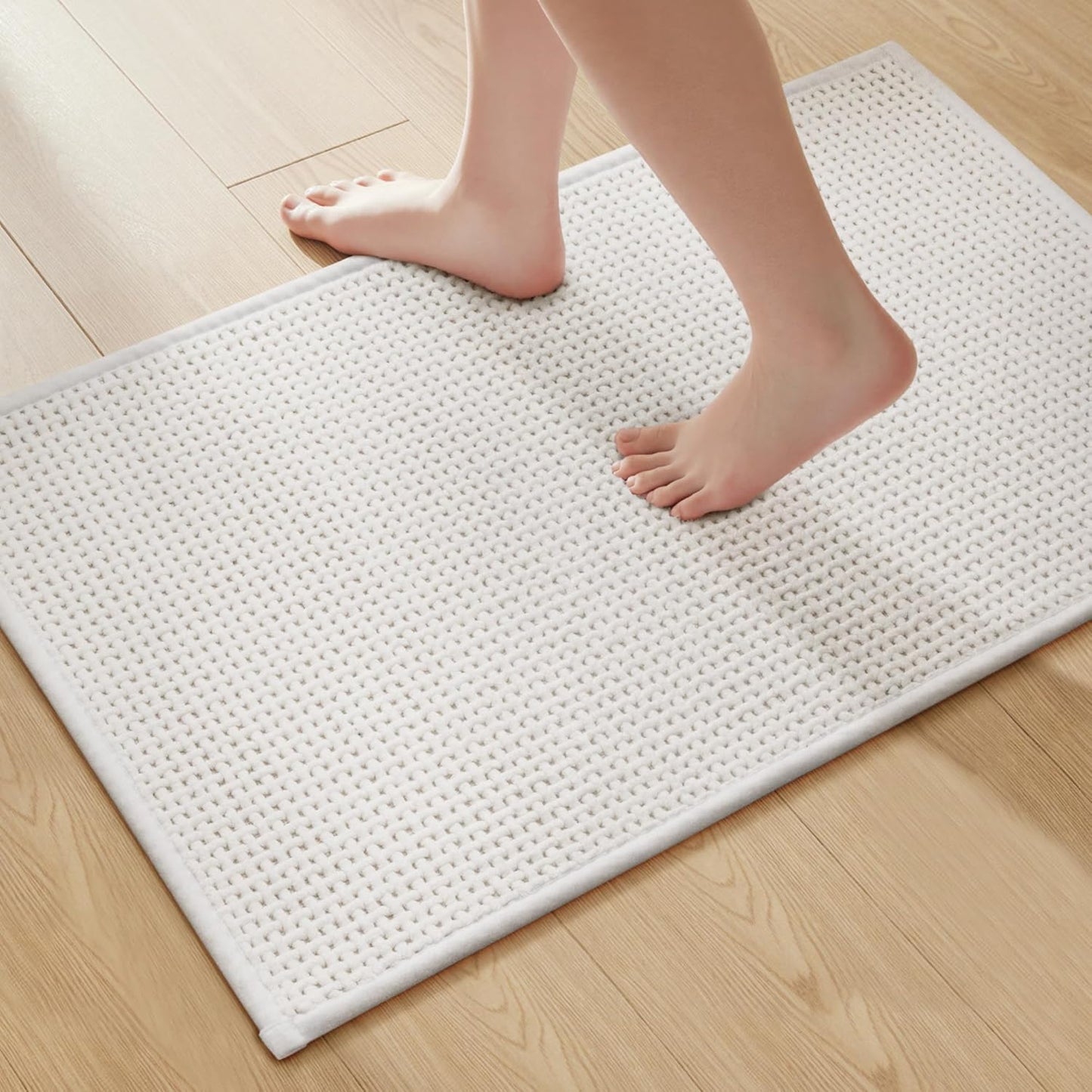 GRANNY SAYS White Bathroom Rugs Non Slip Washable, Absorbent Bath Mats for Bath, 32" x 20", Thin Chenille Bath Rug, Quick Dry Bath Mat, Soft Rug for Tub and Shower
