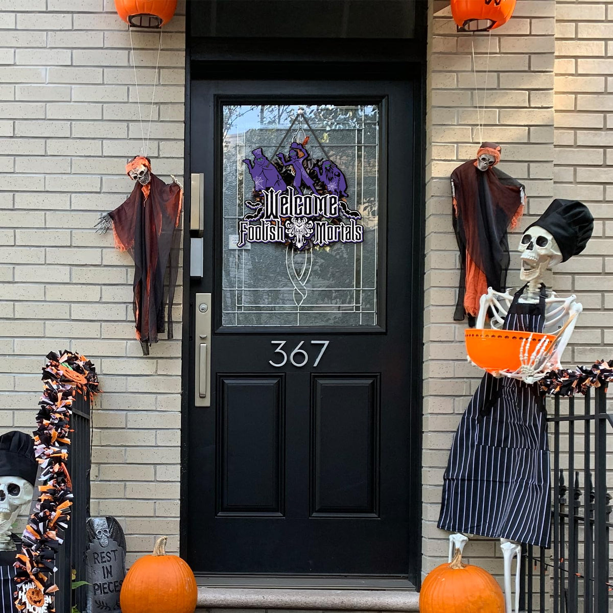 Halloween Welcome Foolish Mortals Wood Signs, Halloween Haunted House Decorations for Home Garden Door Hanging Printed Welcome Foolish Mortals Sign, Fun Haunted House Decor