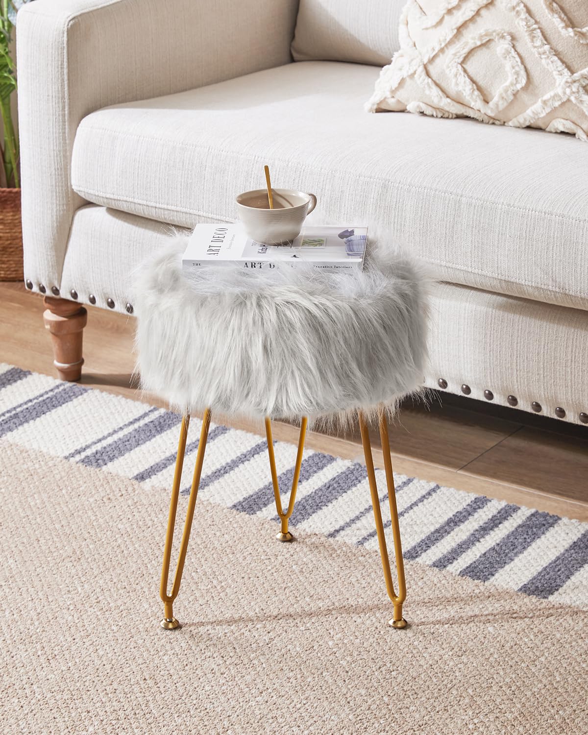 IBUYKE Faux Fur Vanity Stool Chair, Furry Makeup Stool Ottoman, Soft Padded Seat, Round Footrest Footstools with 4 Metal Legs, for Living Room Bedroom Entryway, Gray LG-32G