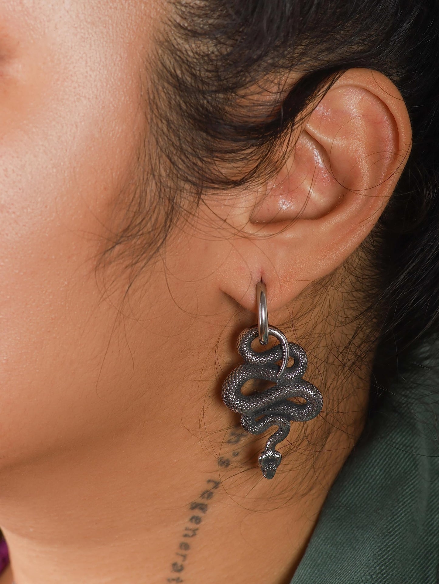 Sacina Gothic Punk Snake Earrings Dangle, Goth Emo Punk Grunge Earrings, Costume Goth Jewelry, Christmas Jewelry Gift for Women