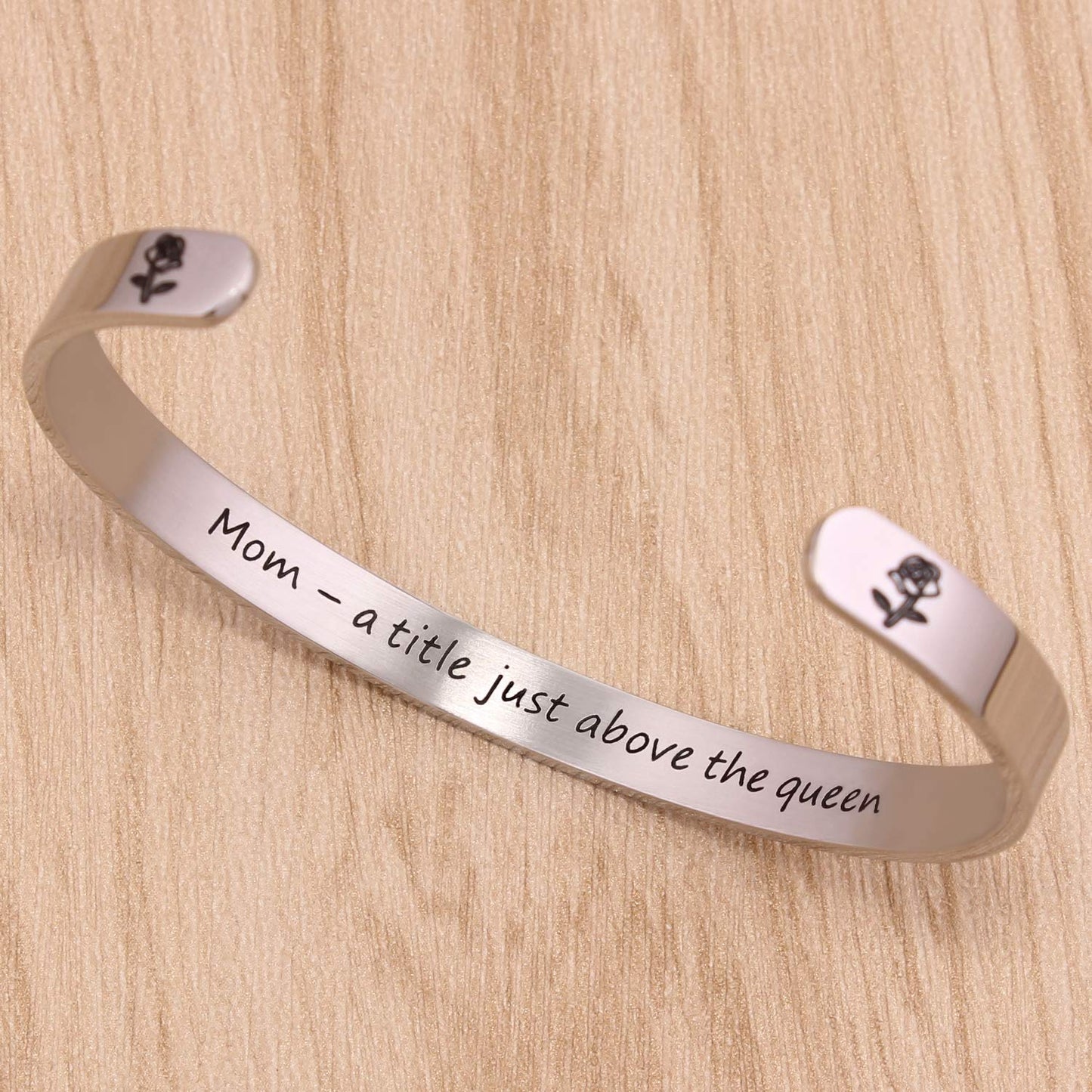 Mothers Day Gifts, Gifts for Mom Bracelets for Women Mom Gifts for Wife Cuff Bangle Bracelets Quotes Engraved Jewelry
