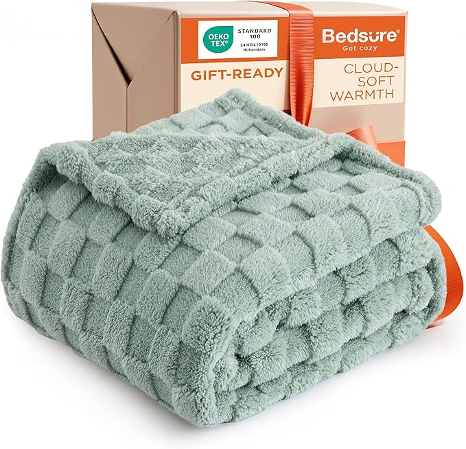Bedsure GentleSoft Sage Green Throw Blanket for Couch - Checkered Fleece Blankets Christmas Gifts for Women Men Girls, Cut...