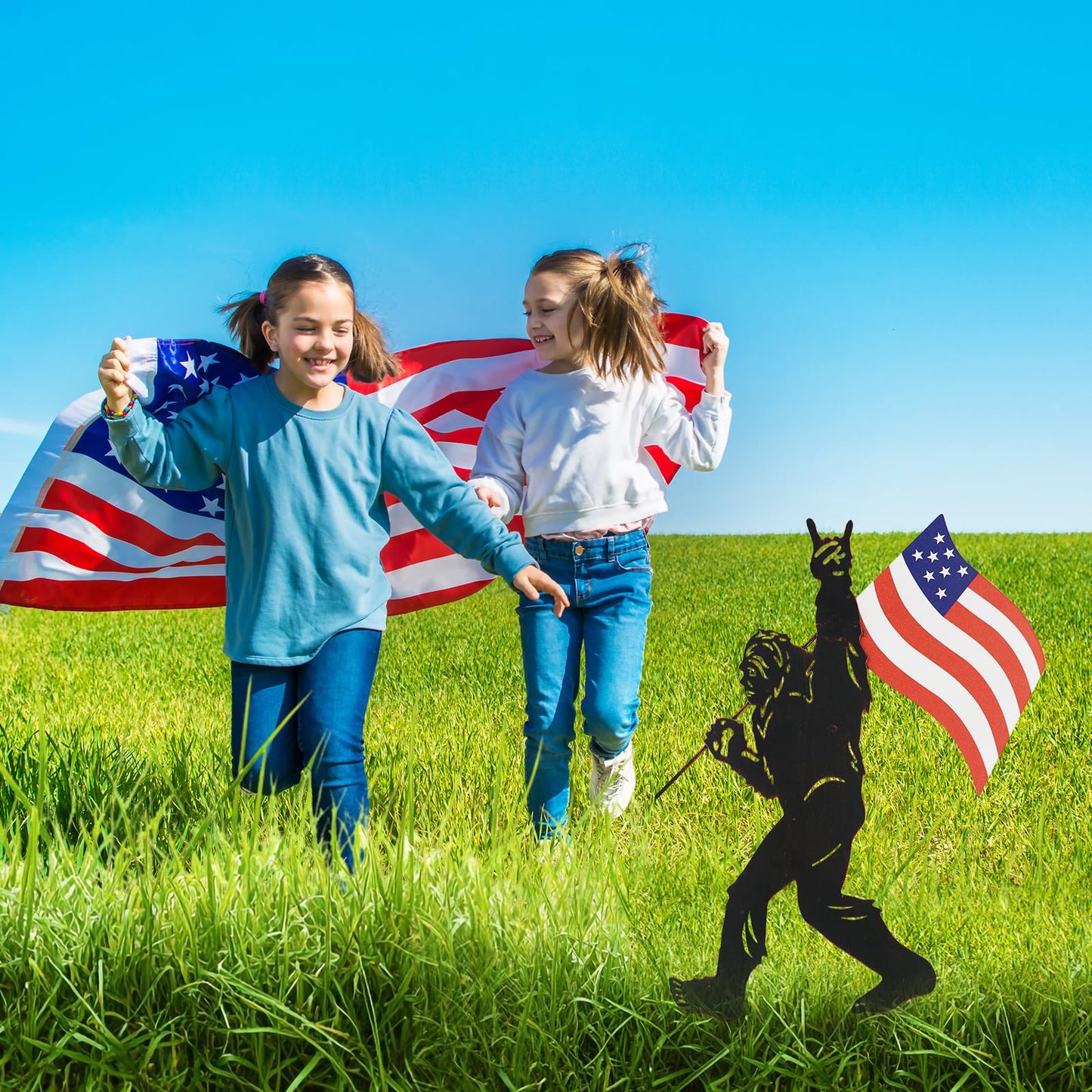 TT & MM Bigfoot Yard Decor Metal Garden Stakes,Big Foot Sasquatch Gifts for Men/Women,Patriotic Decorations Outdoor Bigfoot Silhouette Statues for Yard Art,Patio,Lawn