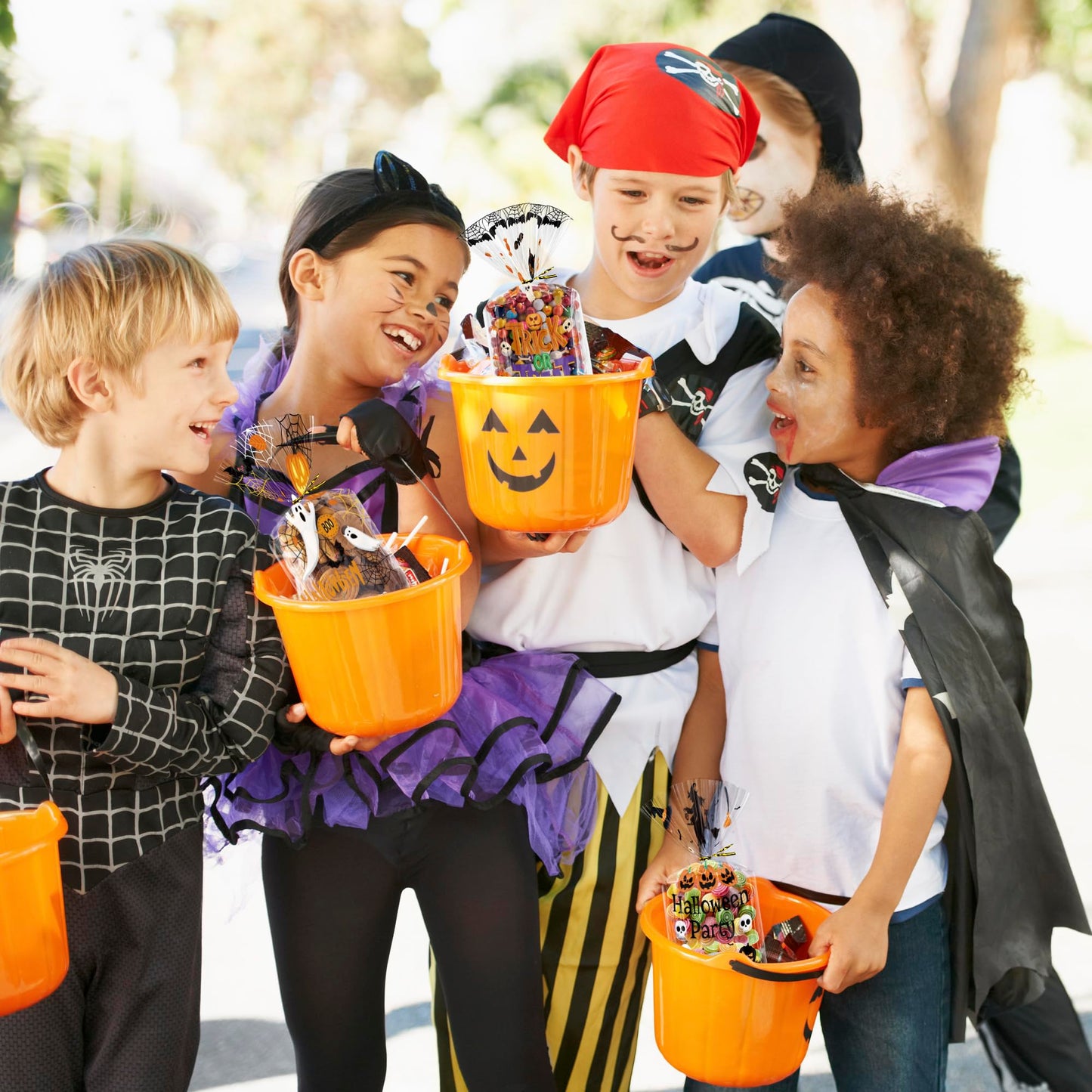 Halloween Party Favors - 120 PCS Halloween Cellophane Treat Bags - Goodie Bags for Kids | Candy Snack Cookie Trick or Treat Gift Basket Party Decorations Crafts Supplies Indoor Outdoor,5.1x10.6 Inch