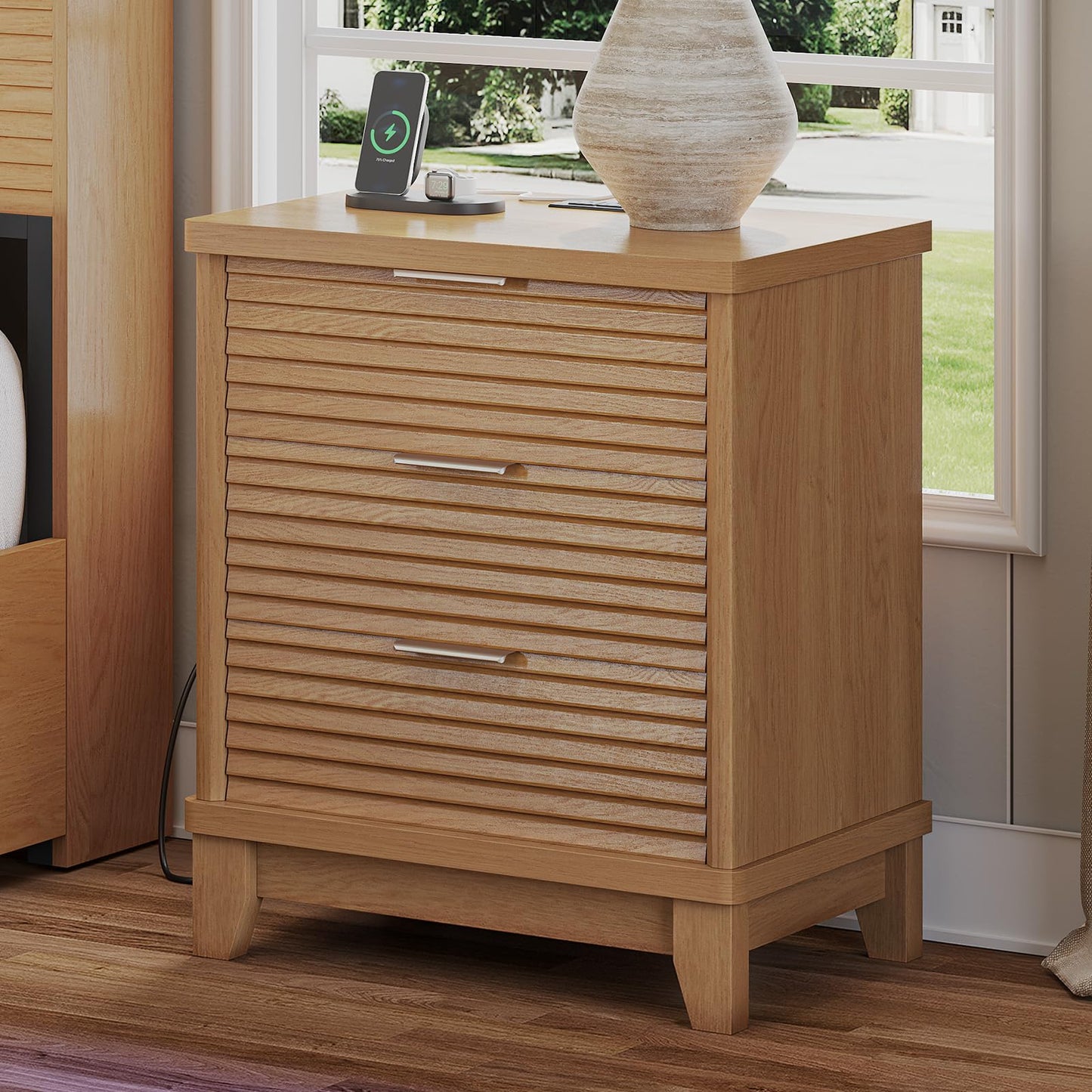 AOGLLATI Fluted Night Stand with Charging Station and 3 Drawers, Wood Nightstands Beside Table with Slanted Louvered Design,Retro End Side Table for Bedroom (1, Wood)