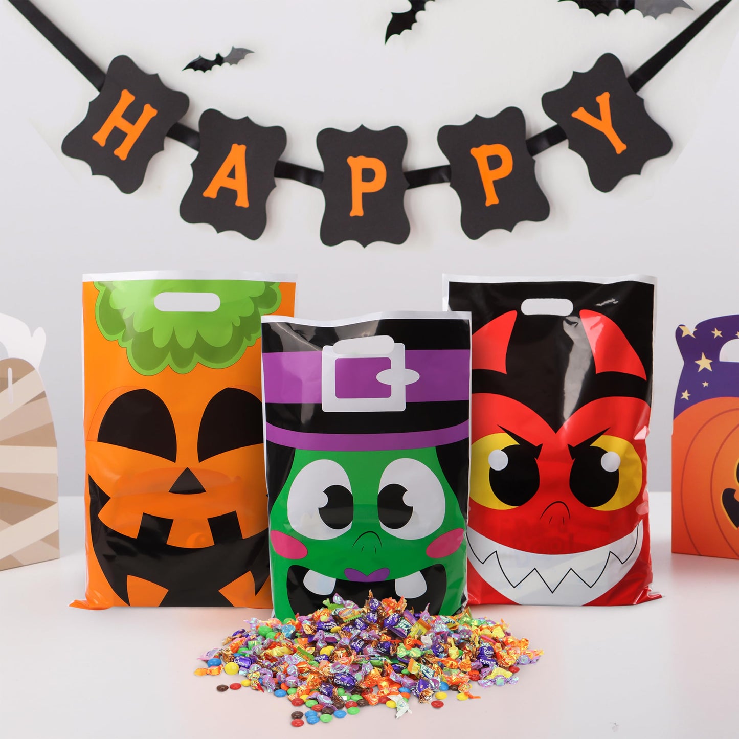 JOYIN 72 Pcs Halloween Bags, Plastic Goodie Bag in 6 Designs for Halloween Candy Trick or Treating Party Favors, alloween Trick-or-Treat SnacksBags Party Supplies Classroom Prizes