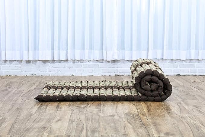 Leewadee - Foldable Floor Mattress - Japanese Roll Up Futon -Trifold Tatami Mat- Guest Floor Bed - Camping Mattress - Thai Massage Mat, Kapok Filled, 75 x 28 inches, Brown