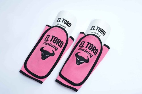 El Toro The Ankle Weight reinvented, 1lb,1.5lb,2lb Wearable Weight System for Dancers, Yoga, Pilates, Swimming & Fitness Enthusiasts of All Sports & Activities (1lb Small, Pink)