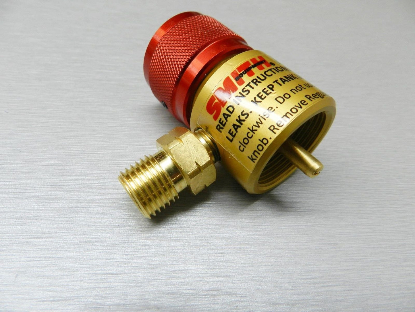 Smith Regulators Oxygen 249-499B and Smith 249-500 Gas for Disposable Cylinders