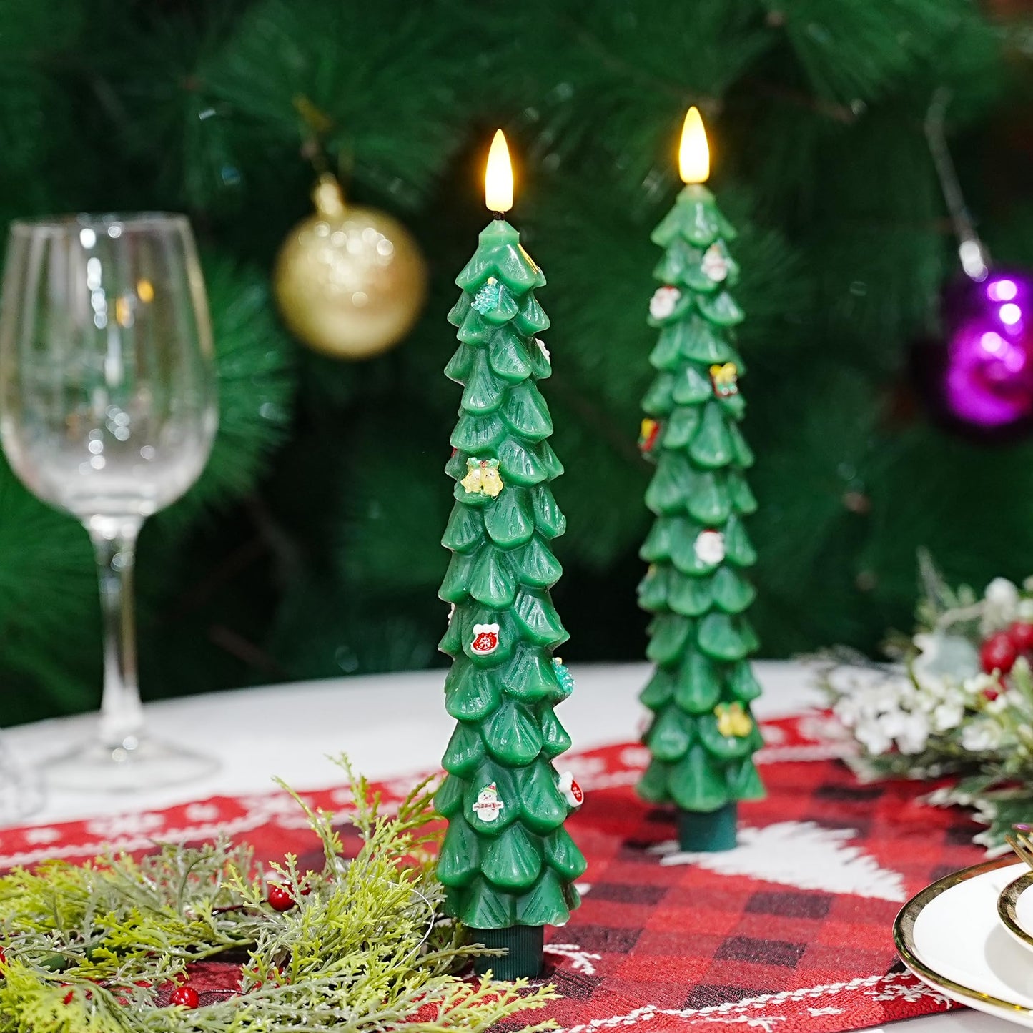 Daord 3 PCS Christmas Tree Taper Candles with Remote & Timer, Flameless Christmas Tree Wax Battery Operated Green Tree LED Candle for Christmas Home Decor(3pcs,9.5inch)