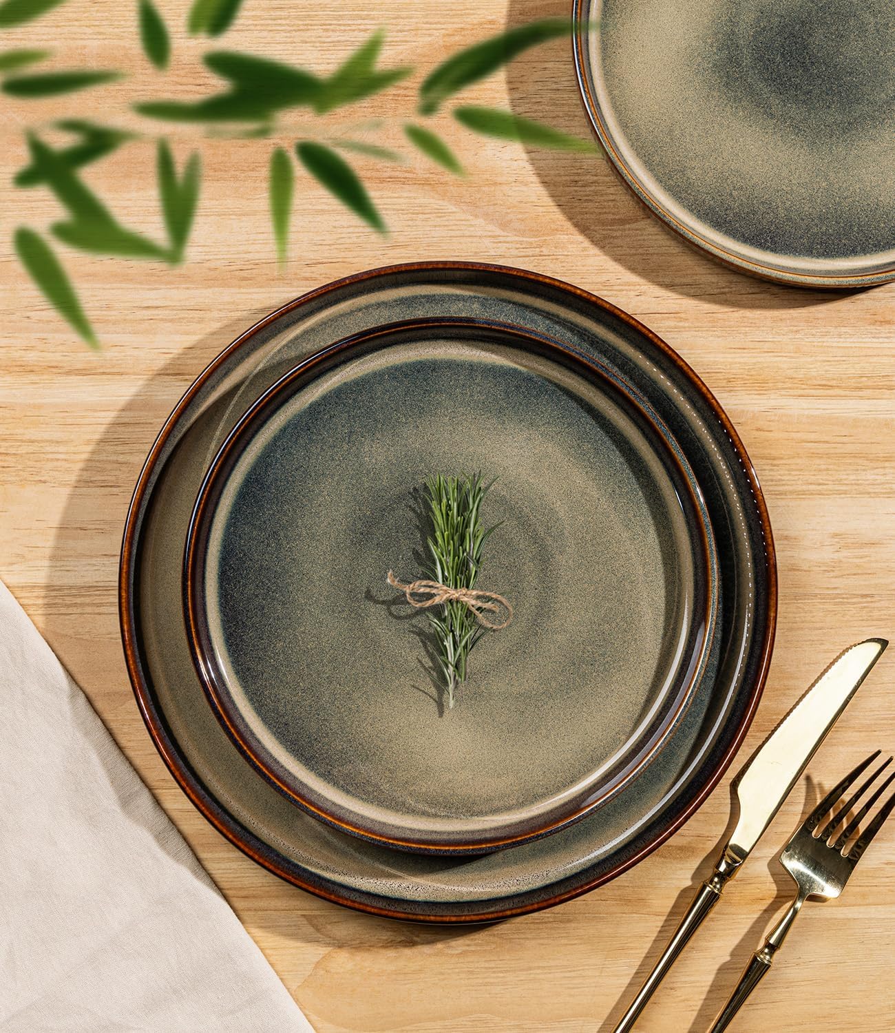 TheTerra Ceramic Dinnerware Sets, Brown