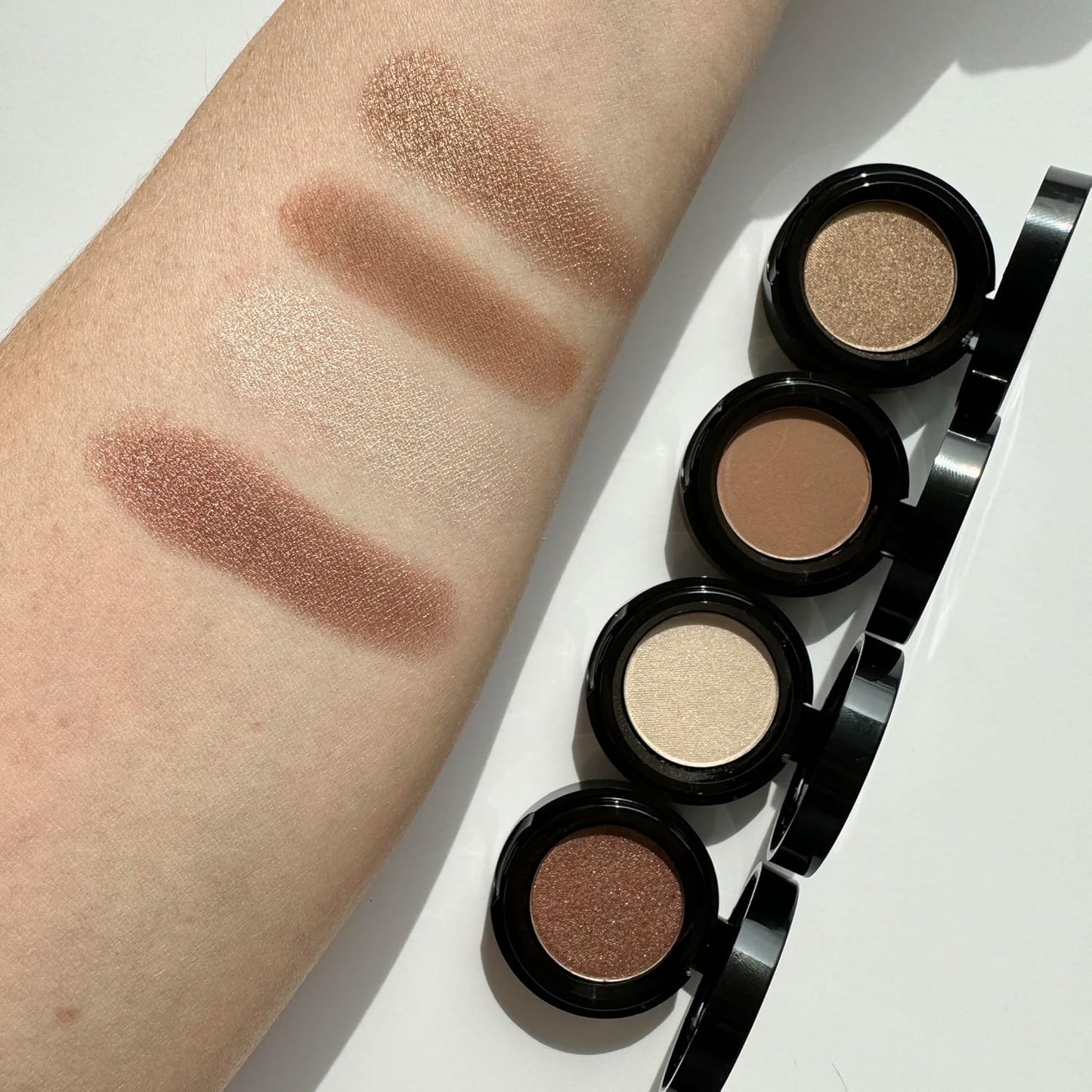 Eyeshadow for Sensitive Eyes, Eyeshadow with Long Durability, Allergy Certified, Fragrance-Free and Vegan Eye Make-Up, Hypoallergenic Make-Up (584 Dark Bronze)