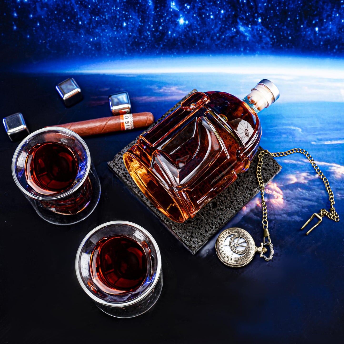 Space Helmet Shaped Whiskey Decanter Set with 2 Wine Glasses, Whiskey Stones for Bourborn, Liquor, Scotch, Birthday Day Gifts for Men Father Women