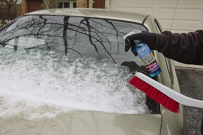 E·Z·R Melt it! Windshield De-Icer. Instantly Melts Ice & Winter Frost for Car Windshields, Windows, Mirrors, Key Locks, & Latches, Snow Melting Defrost Liquid for Car Window Cleaner, 17 Fl Oz 4-Pack