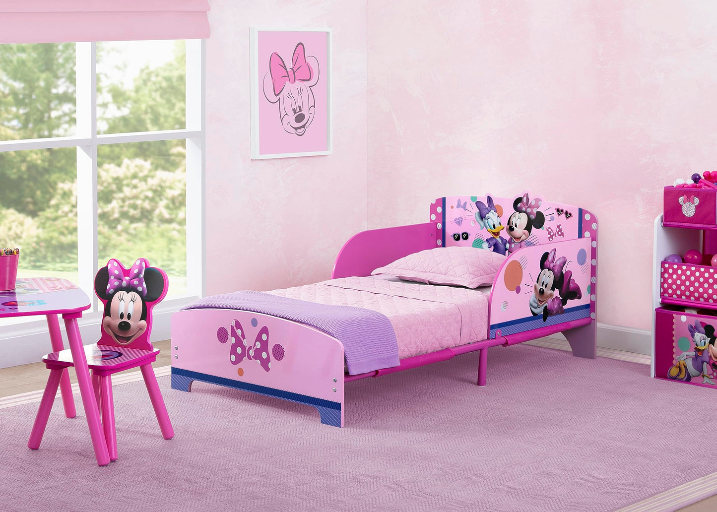 Delta Children - Disney Minnie Mouse Wood and Metal Toddler Bed, Pink