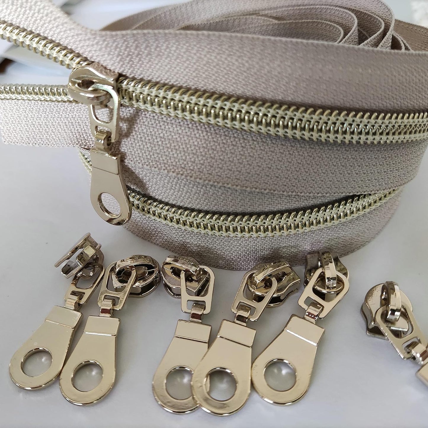 Leekayer #5 Light Gold Teeth Metallic Nylon Coil Zippers by The Yard Bulk 10 Yards Beige Tape with 25pcs Gold Sliders for DIY Sewing Tailor Craft Bag(Beige)