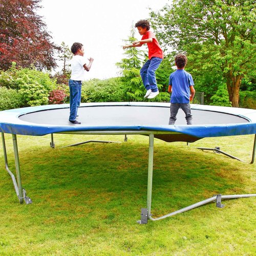 Insaga Multi-Purpose Trampoline Stakes, 3'' Wider Spiral Ground Anchors, Fully Welded Mobile Home Anchors Heavy Duty for Shed, Swing Sets, Carports and More,18'' Set of 6