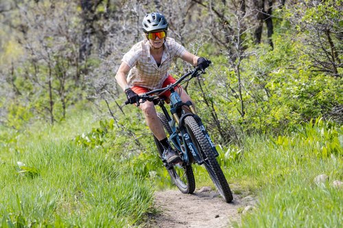 Club Ride Women's Bandara Shirt - Lightweight and Breathable Short Sleeve Button Up for Female Cyclists -Oatmeal Splash -Large