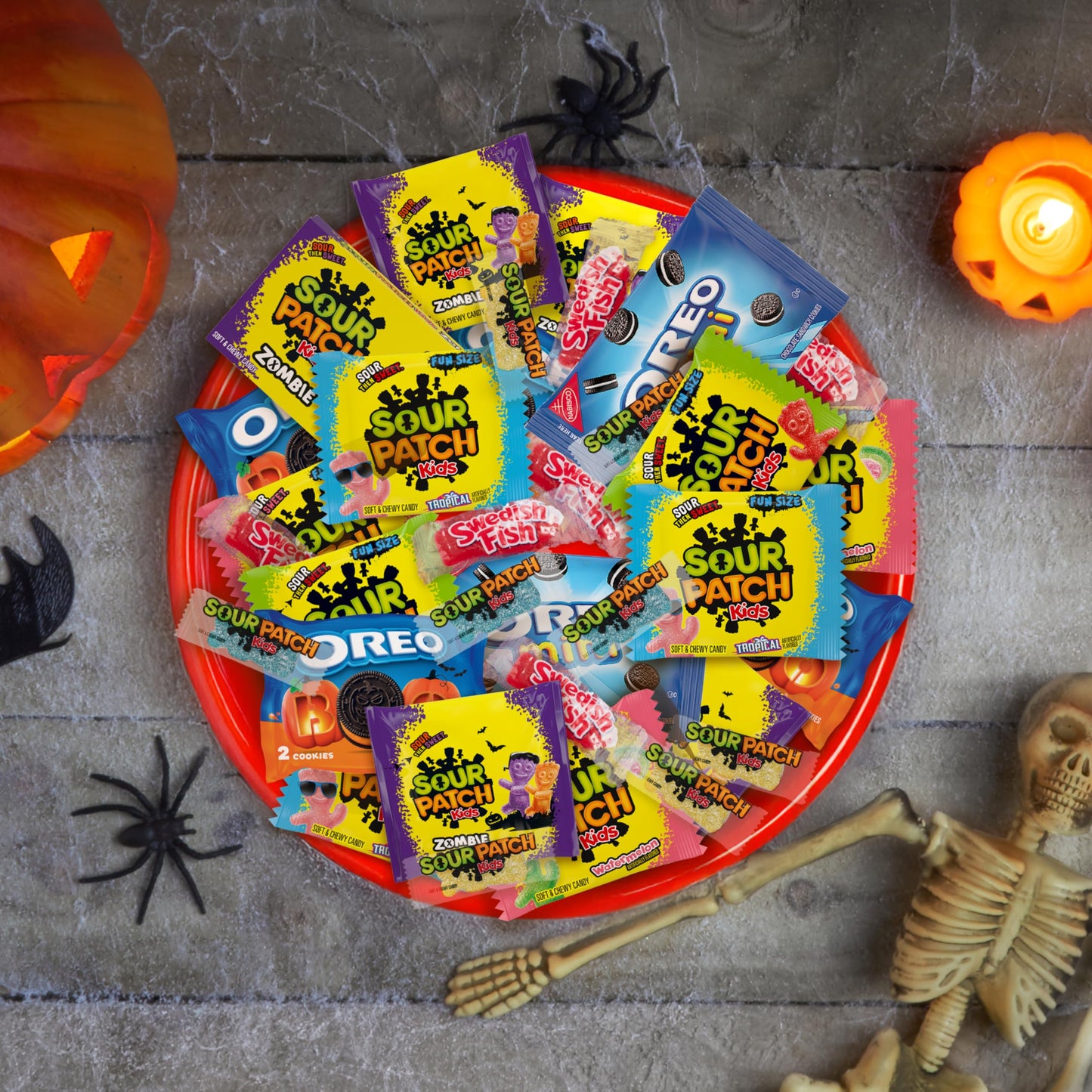 SOUR PATCH KIDS and SWEDISH FISH Mini Soft & Chewy Candy and OREO Chocolate Sandwich Cookies, Halloween Candy and Cookie Variety Pack, Bulk Candy, 60 Trick or Treat Bags