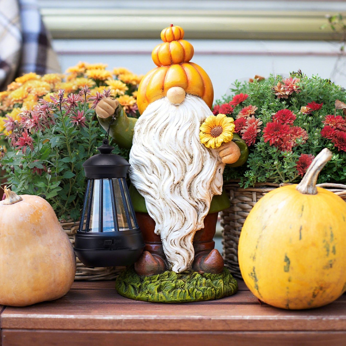 TERESA'S COLLECTIONS Fall Decor, Pumpkin Gnomes Decoration, Autumn Gnome Holding Lantern with Solar Lights, Waterproof Fall Gnomes Resin Outdoor Fall Decor, Fall Gift Outdoor/Indoor
