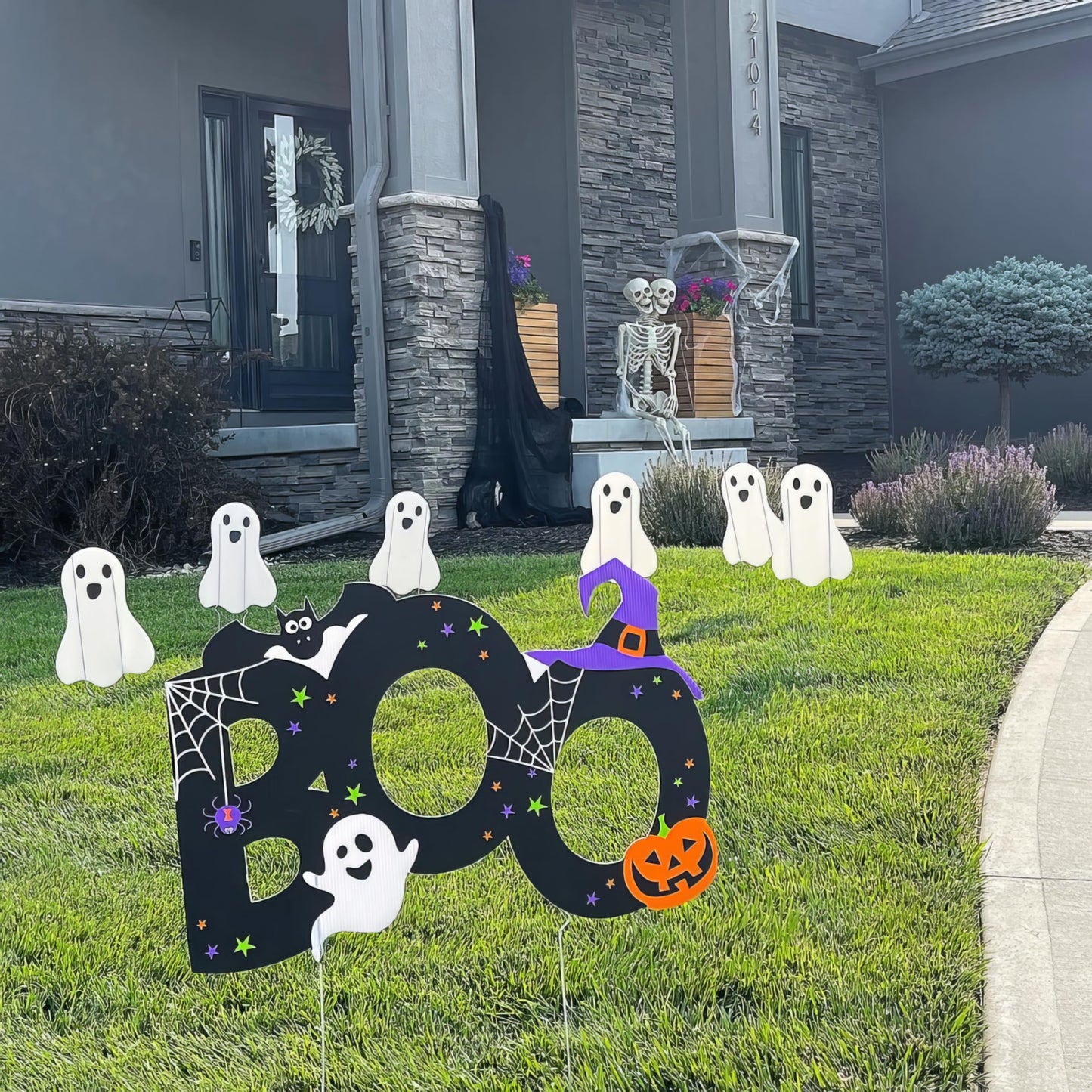Fun Express Mini Ghost Sidewalk Yard Signs - Set of 6 - Outdoor Halloween Decor