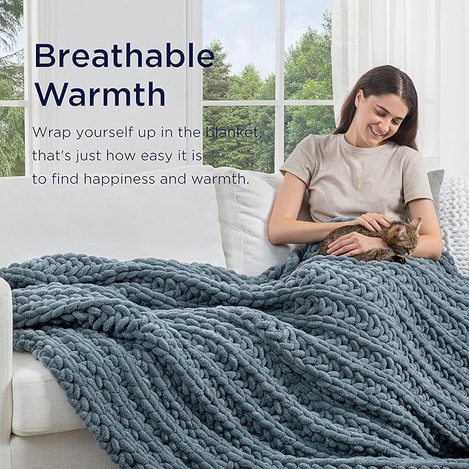 Maetoow Handmade 20 lb Soft Knitted Weighted Blanket, 60 x 80 in Breathable Chunky Knit Gravity Blanket Throw, Home Decor for Sofa Couch Bed, Airy Blue
