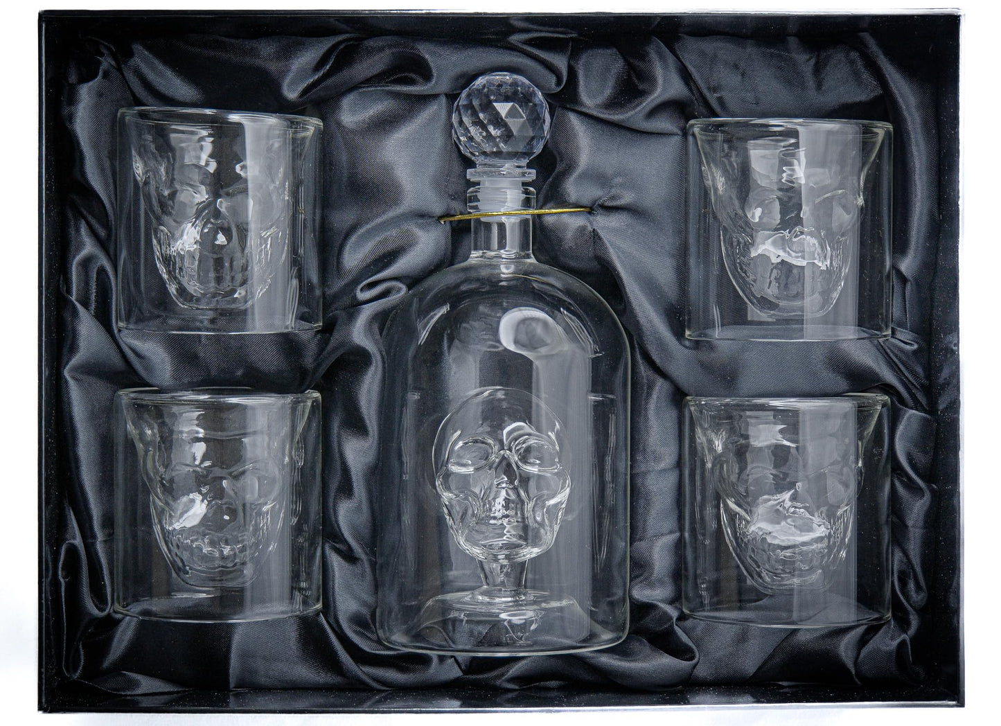Skullers Skull Whiskey Decanter Set – 37oz Lead-Free Glass Bottle + 4 Shot Glasses – Gothic Bar Gift for Men – Unique Tequila, Rum, or Vodka Liquor Set for Halloween, Birthdays & Collectors