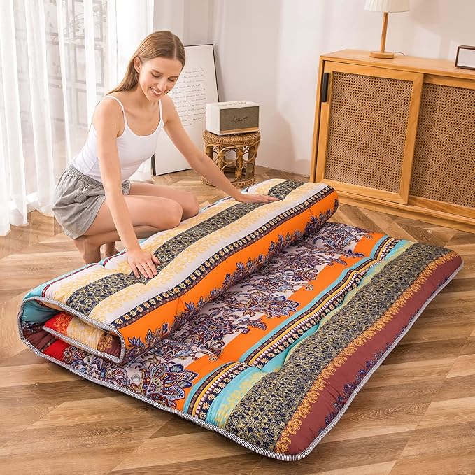 MAXYOYO Bohemian Retro Floor Mattress Vintage Floral Japanese Futon Mattress Roll Up Thicken Sleeping Bed Portable Camping Mattress Floor Lounger Couch Bed Mattress Pad, Queen Size