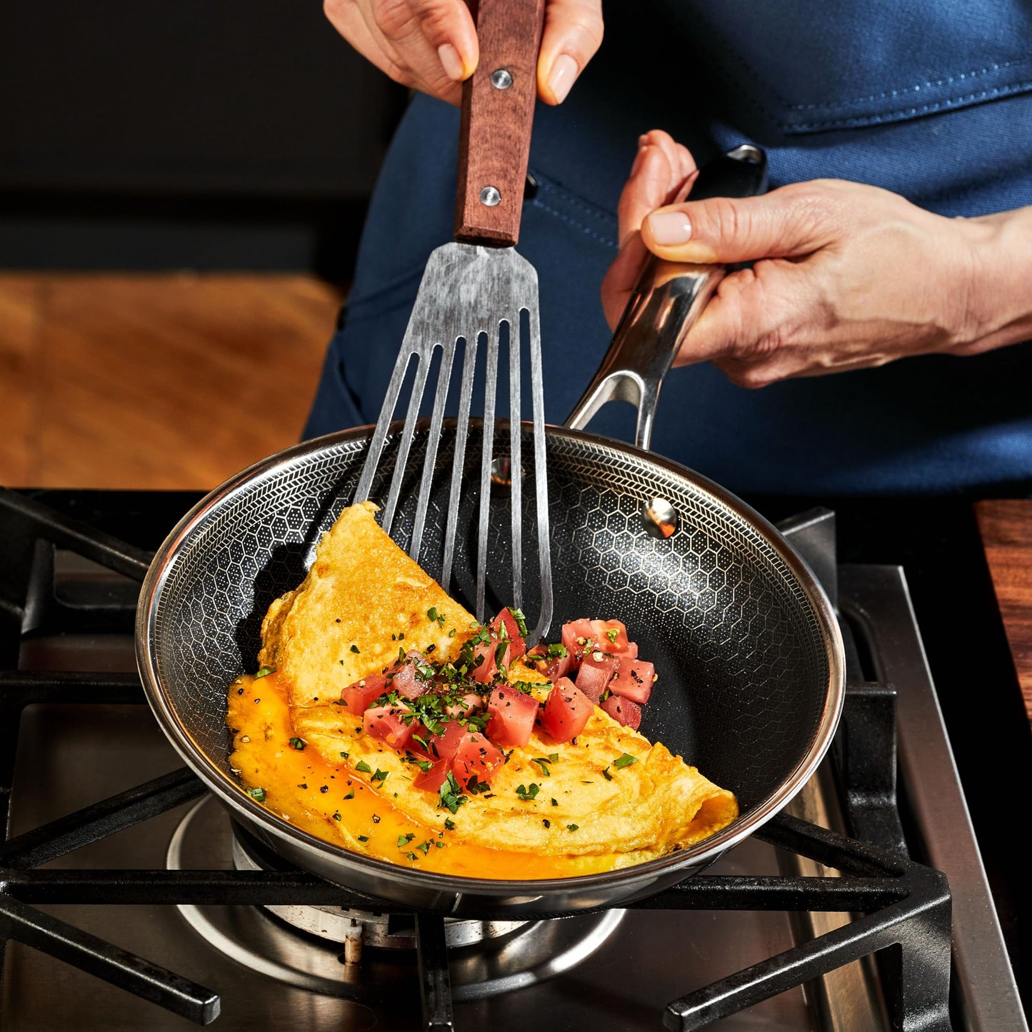 HexClad Hybrid Nonstick 6-Piece Frying Pan Set, 8, 10 and 12-Inch Frying Pans with Tempered Glass Lids, Stay-Cool Handles, Dishwasher and Oven Safe, Induction Ready, Compatible with All Cooktops
