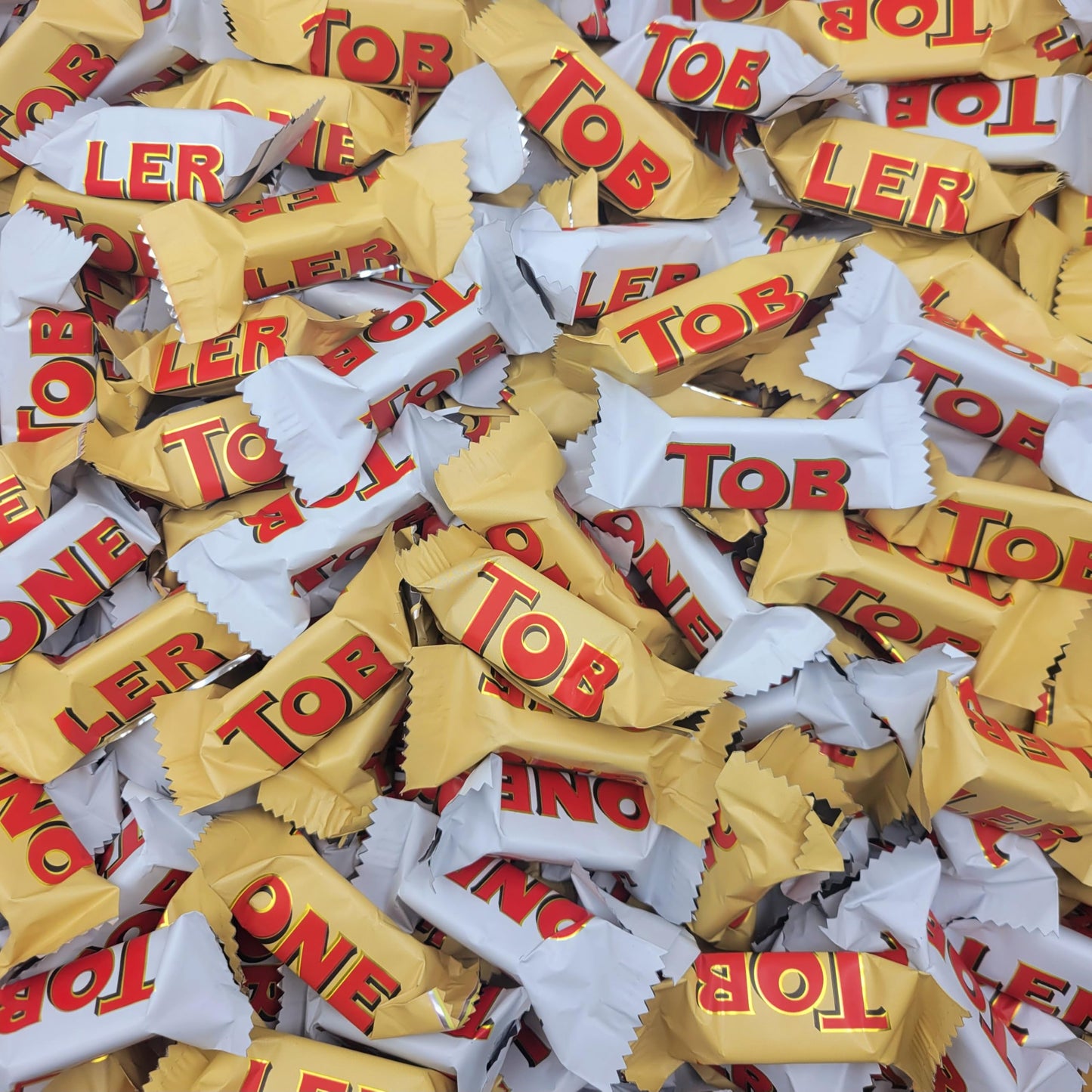 Toblerone Chocolate Bars Bulk Candy Variety Pack - 85 Pieces Individually Wrapped Chocolate Candy Bulk - Bulk Toblerone Mini Milk Chocolate Candy Assortment Perfect for Sharing, Snacking and Parties - (85 Pieces)