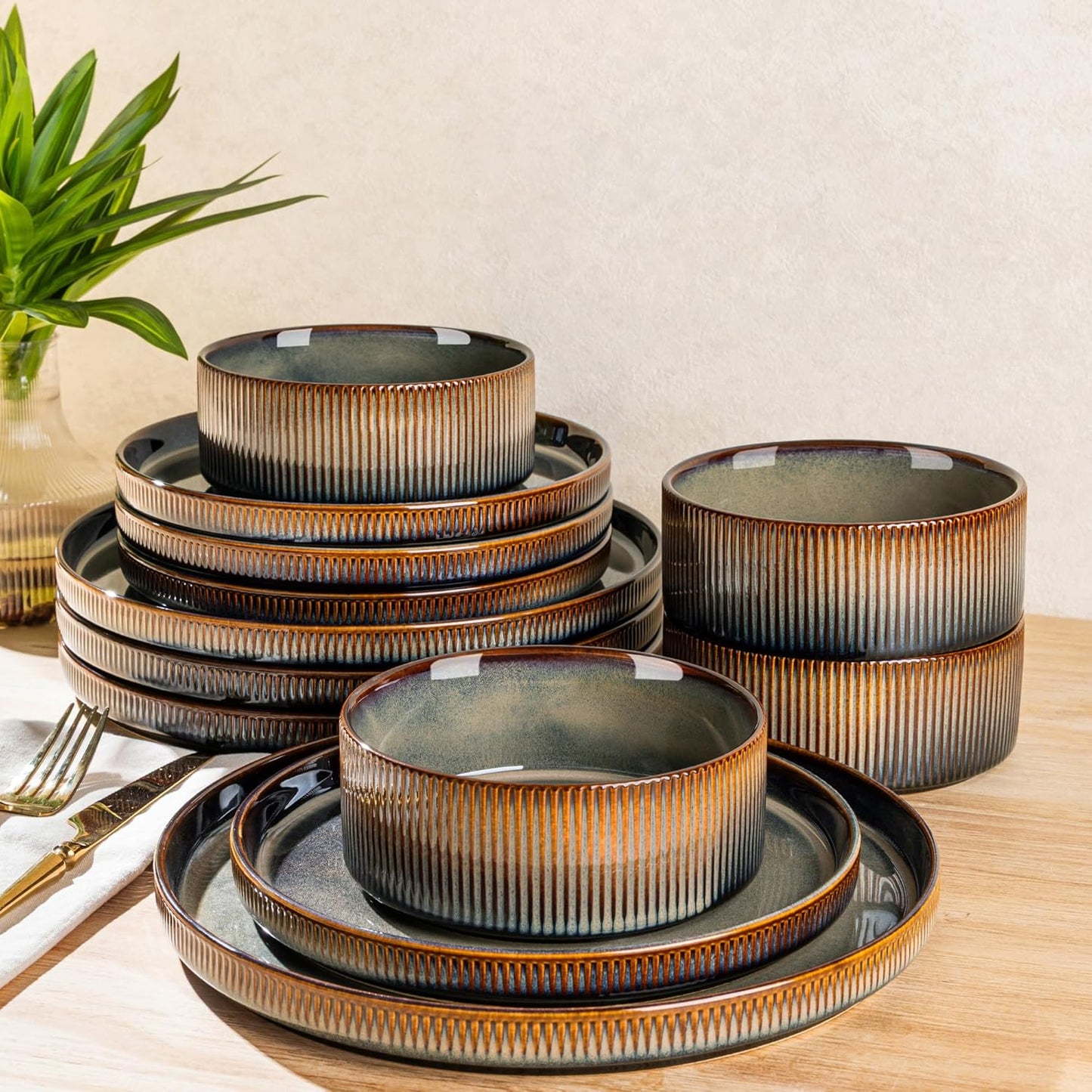 TheTerra Ceramic Dinnerware Sets, Brown