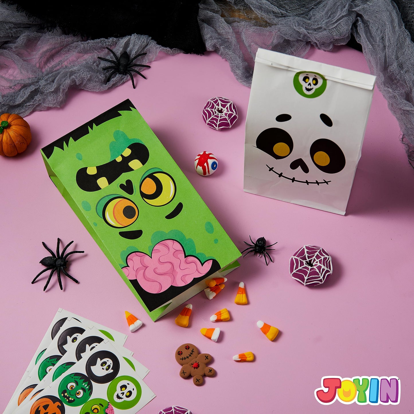 JOYIN 72PCS Halloween Treat Bags, Candy and Goodie Bags, 6 Styles with Stickers, Party Supplies for Kids Halloween Party Favors Exchange, Holiday Pastries Supplies