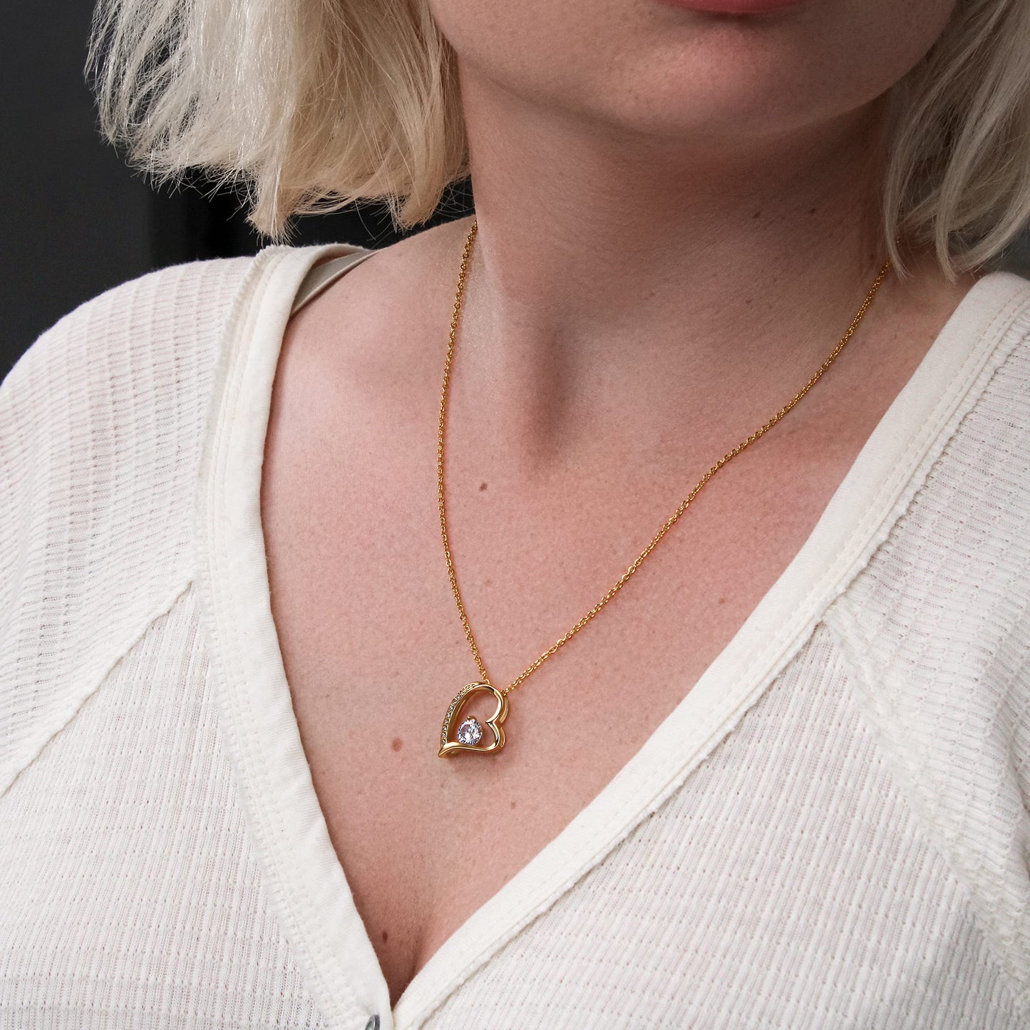 Momavo Jewelry Daughter Gift From Dad, Father Daughter Gift, Dad to Daughter Gift, Christmas Birthday Gift, To My Daughter Necklace from Dad, Daughter Card, Daughter Adult (Luxury Box w/ LED LIGHT, 18k Yellow Gold Finish)