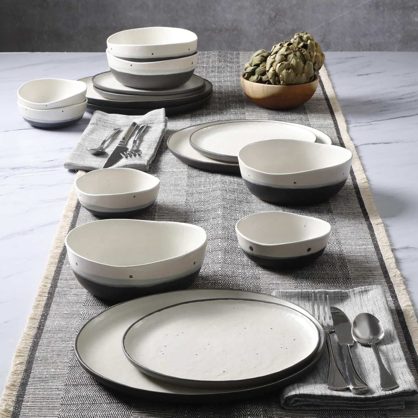 Gibson Elite Rhinebeck 16-Piece Double Bowl Dinnerware Set, Service for 4 – White and Black Stoneware Plates and Bowls
