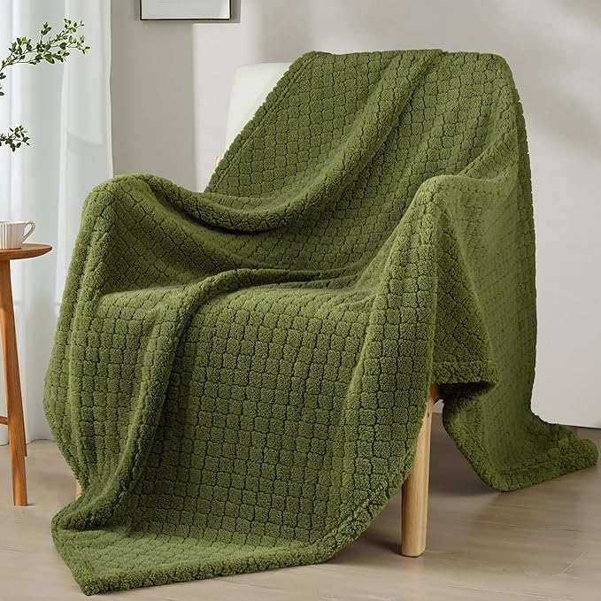 Exclusivo Mezcla Fleece Throw Blanket for Couch, Soft Warm Throw Blanket for Fall Winter, Cozy and Lightweight Decorative ...